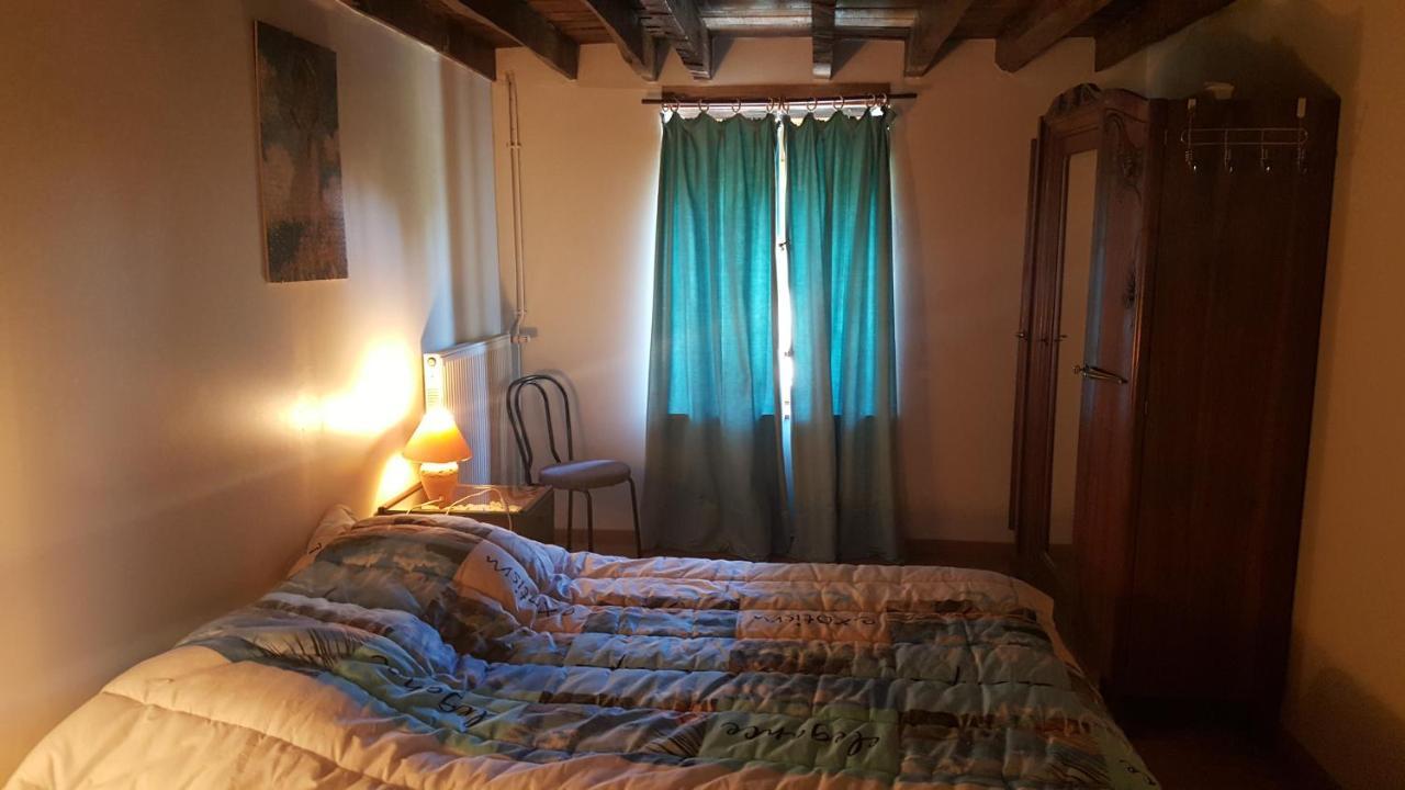 Grand gîte à la campagne Misse Exterior foto